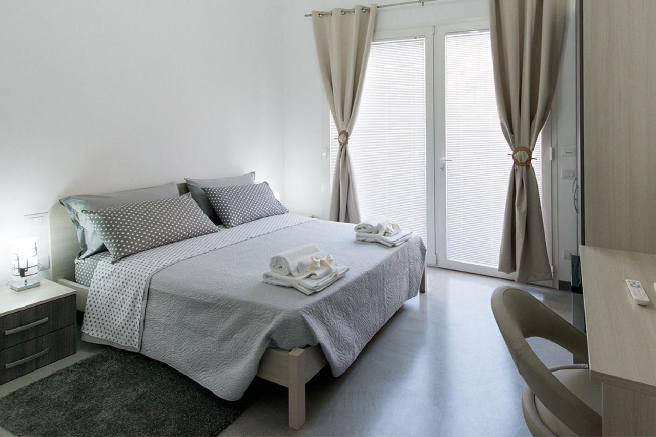 Byron Rooms Специя Экстерьер фото