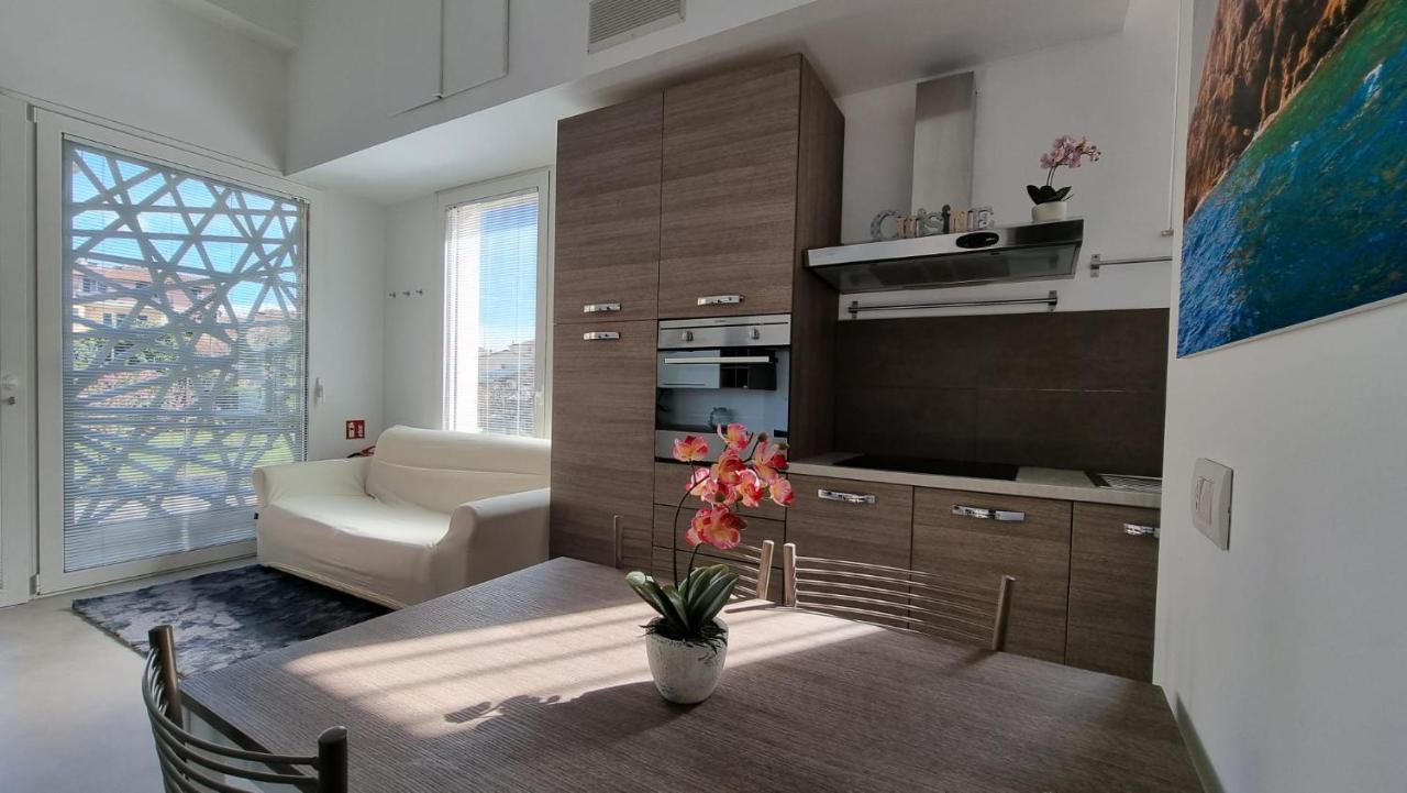Byron Rooms Специя Экстерьер фото