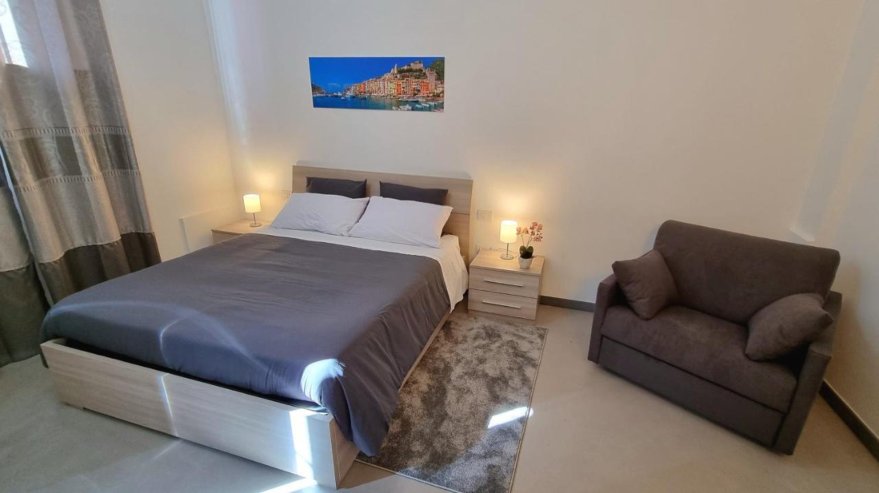 Byron Rooms Специя Экстерьер фото