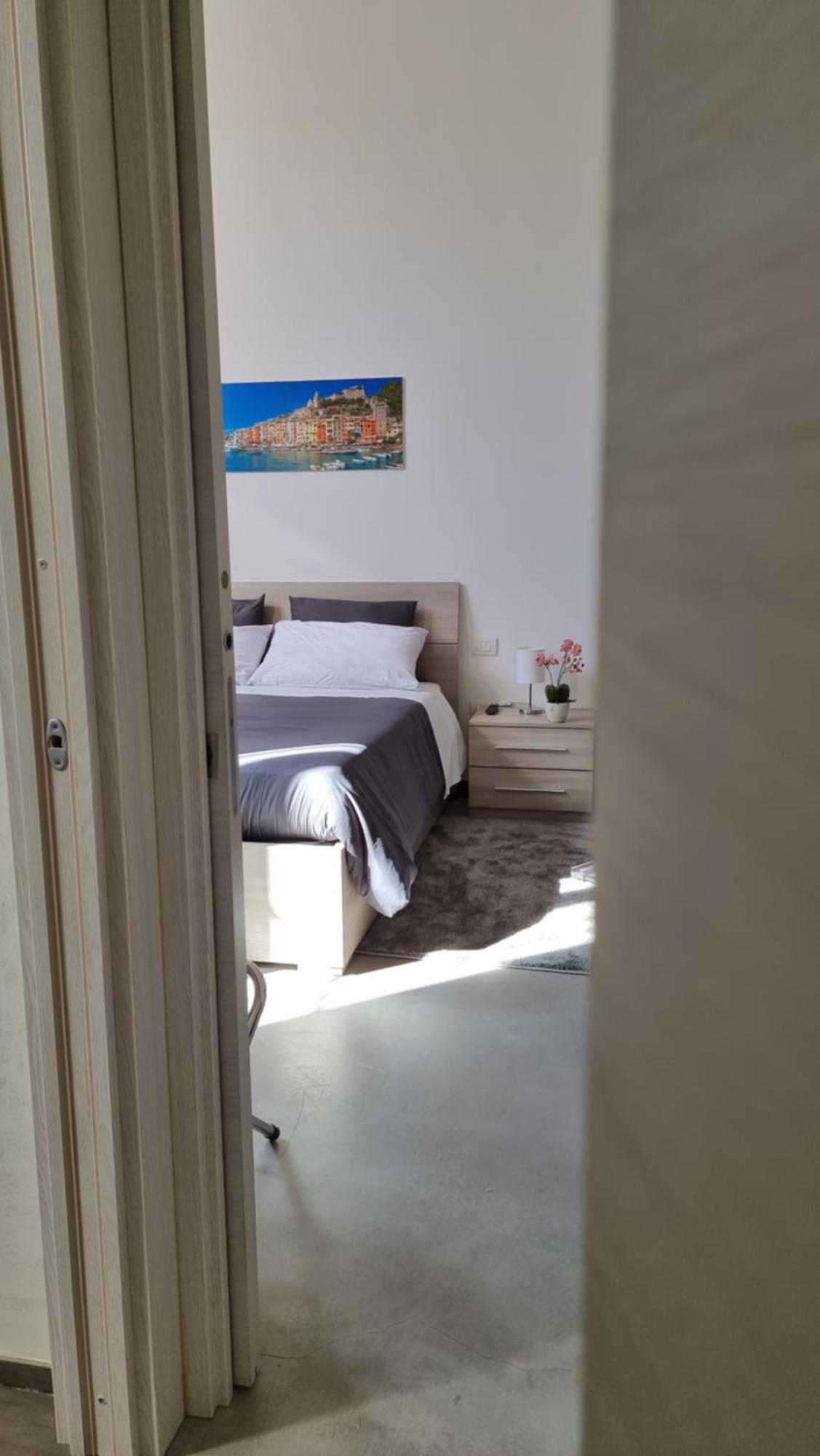 Byron Rooms Специя Номер фото